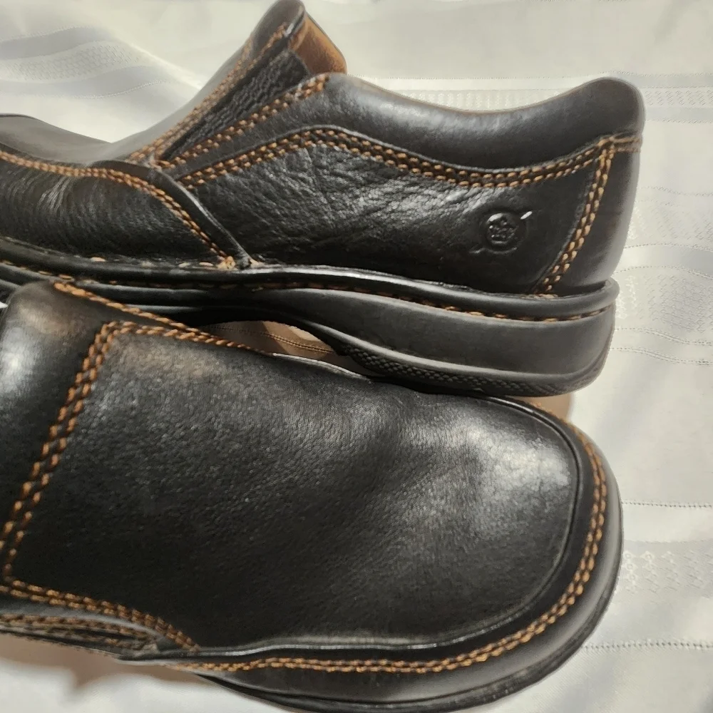 3/$25 Born brown leather slip on loafers size 8 / 41